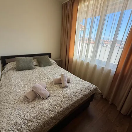 Royal Towers Lift View Lejlighed