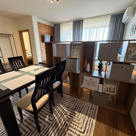 Royal Towers Lift View